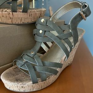 Olive Platform Wedges Sandals